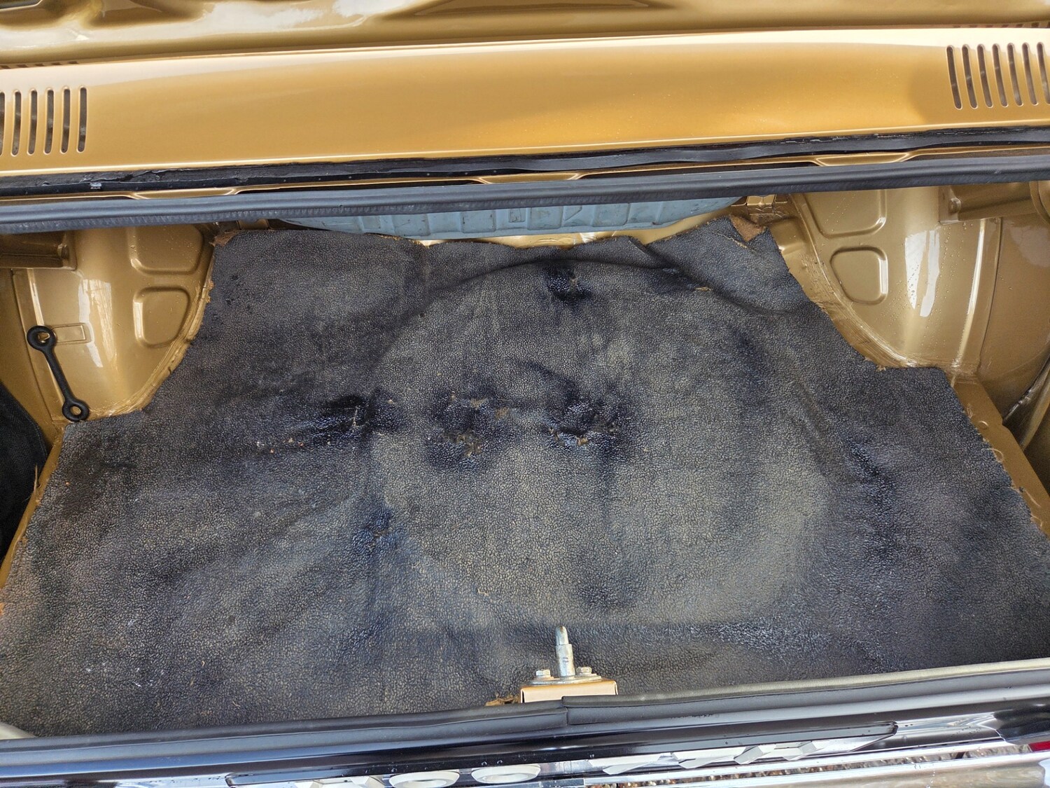 Used Ford Capri 1970 for sale - 77628429: Photo 18