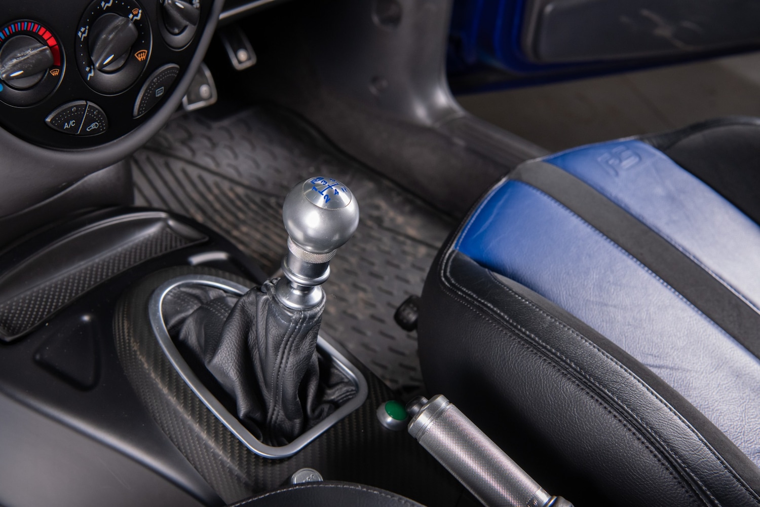 Used Ford Focus 2003 for sale - 77335659: Photo 13