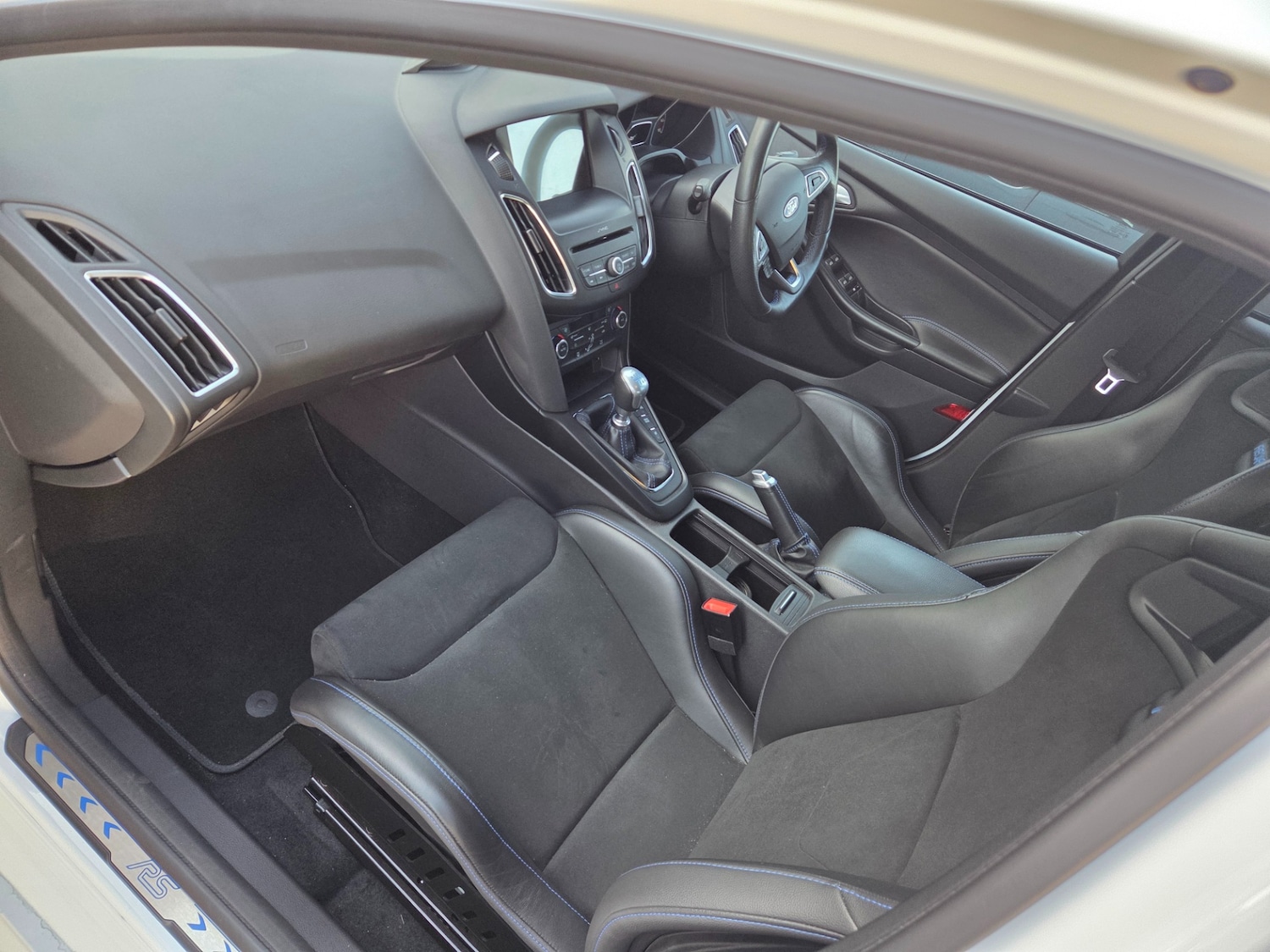 Used Ford Focus 2017 for sale - 77947328: Photo 9