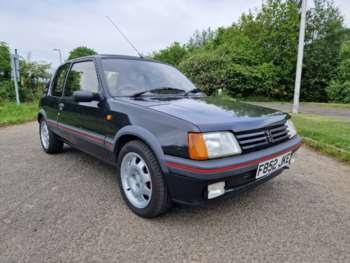 1989 (F) - Peugeot 205