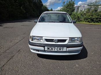 Used Vauxhall Cavalier 1990 for sale - 78967732: Photo