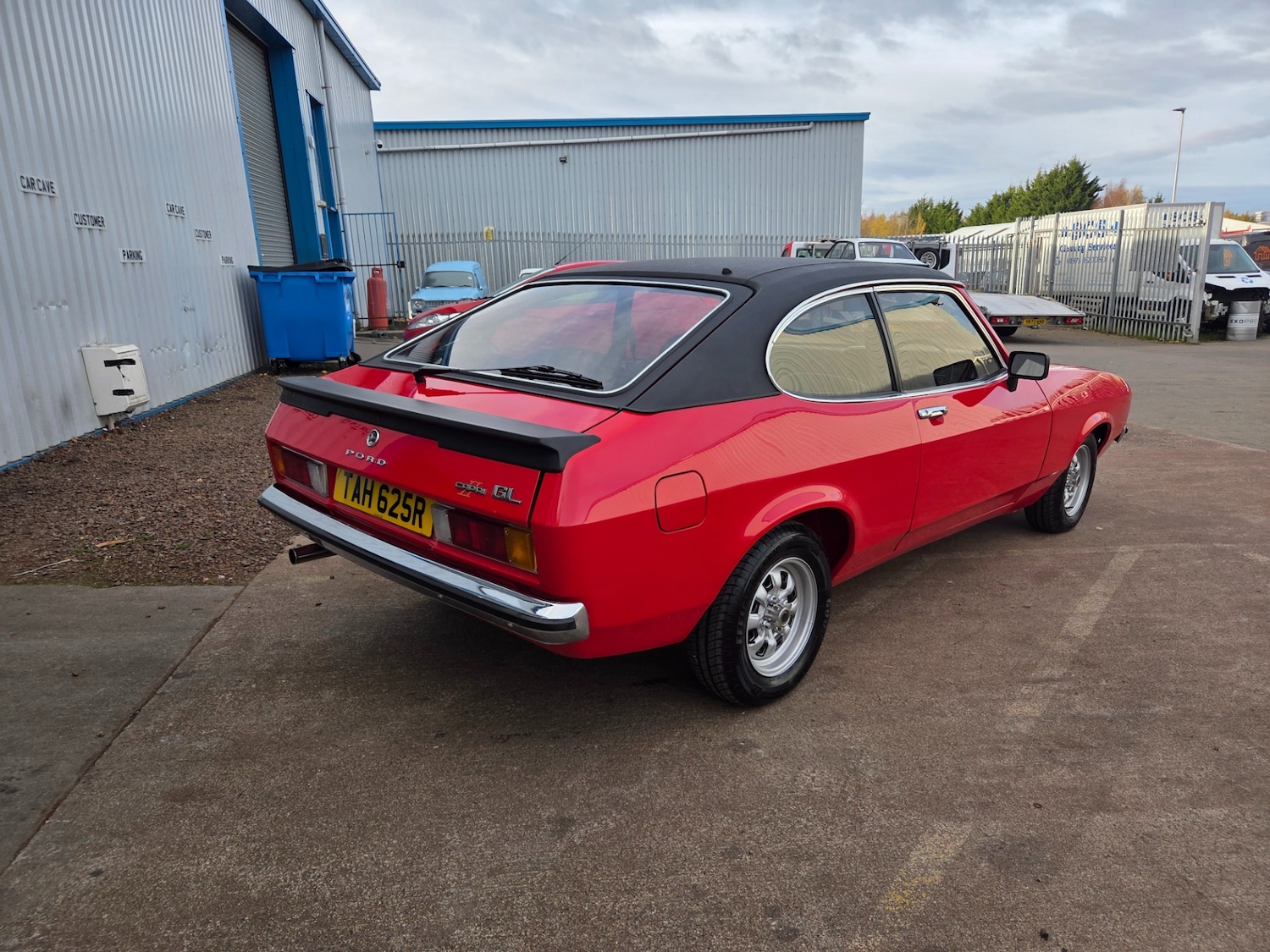 Used Ford Capri 1977 for sale - 76662451: Photo 4