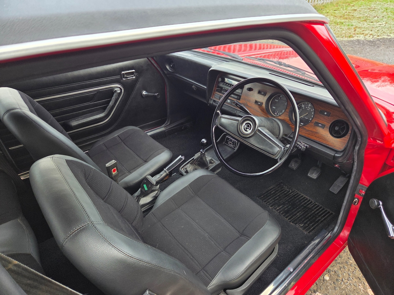 Used Ford Capri 1977 for sale - 76662451: Photo 8