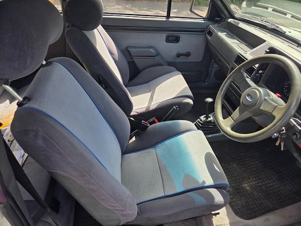 Used Ford Escort 1986 for sale - 75284211: Photo 10