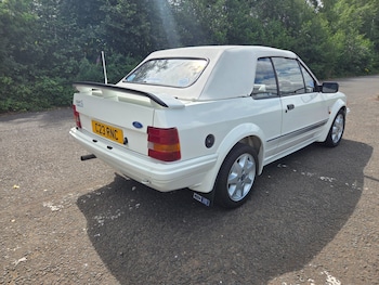 Used Ford Escort 1986 for sale - 75284211: Photo