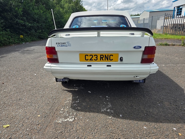 Used Ford Escort 1986 for sale - 75284211: Photo 4