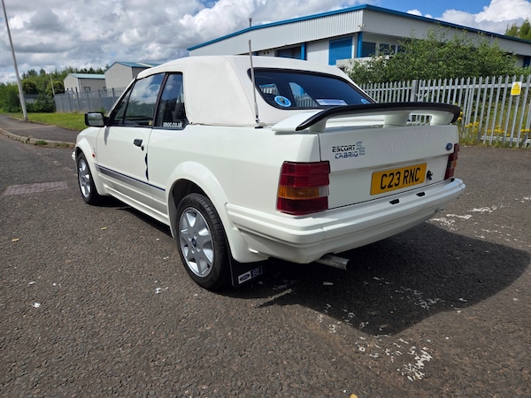 Used Ford Escort 1986 for sale - 75284211: Photo 6