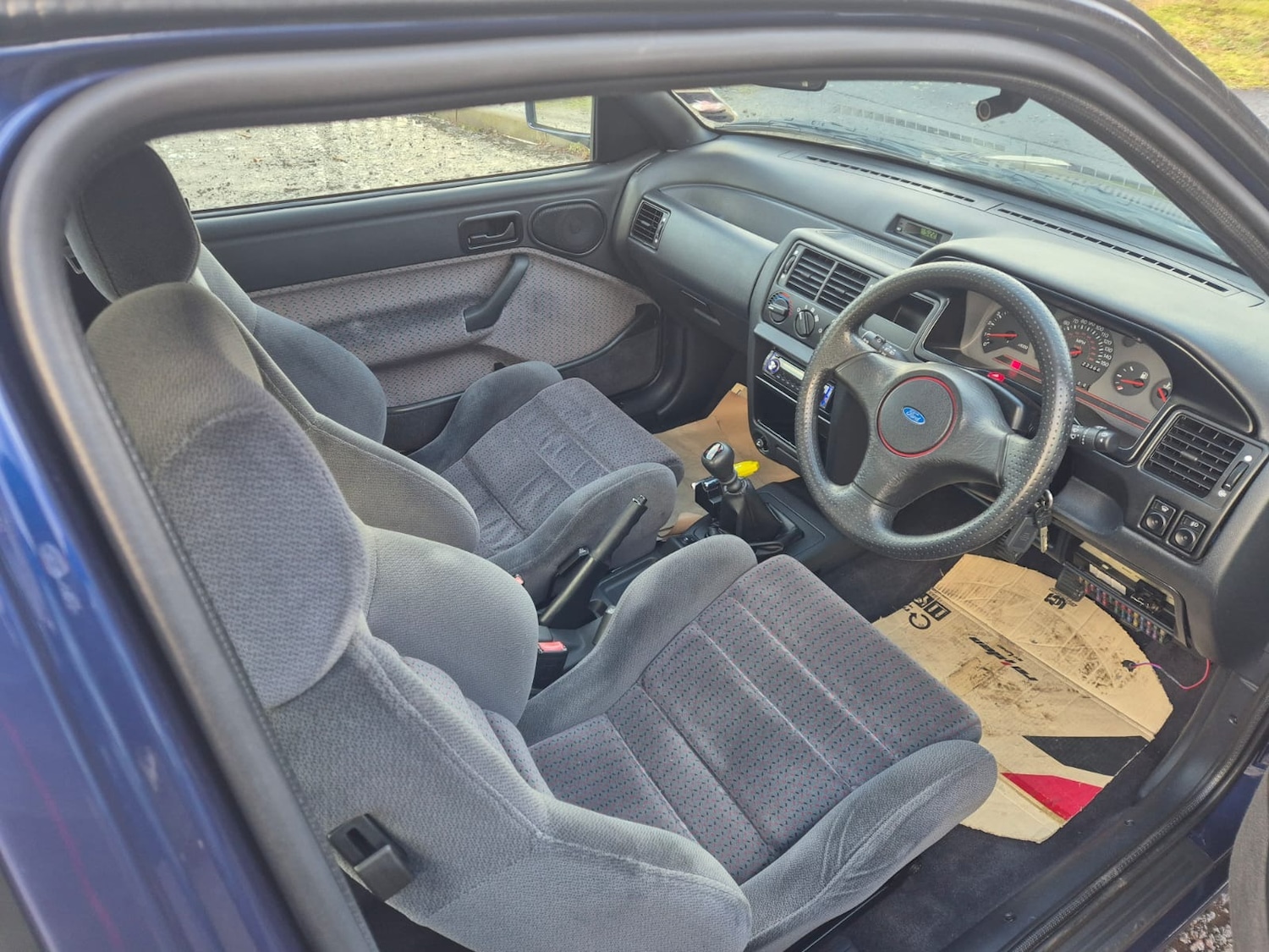 Used Ford Escort 1992 for sale - 77627700: Photo 7