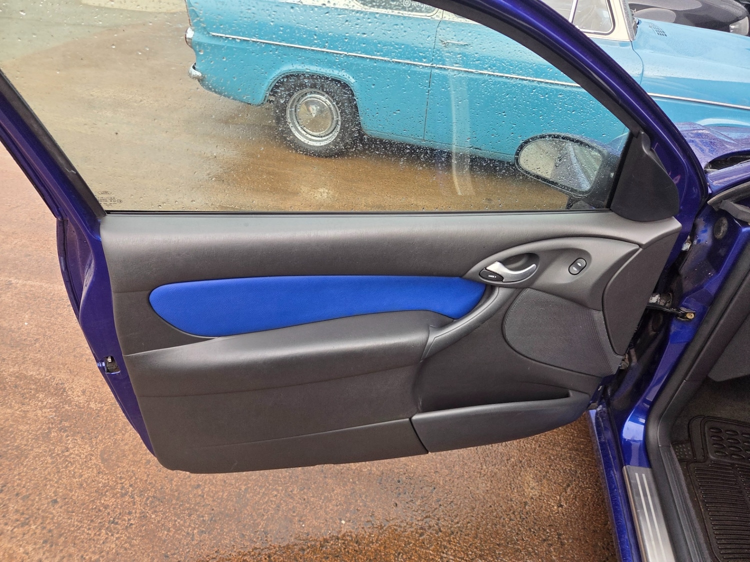 Used Ford Focus 2003 for sale - 77942537: Photo 10