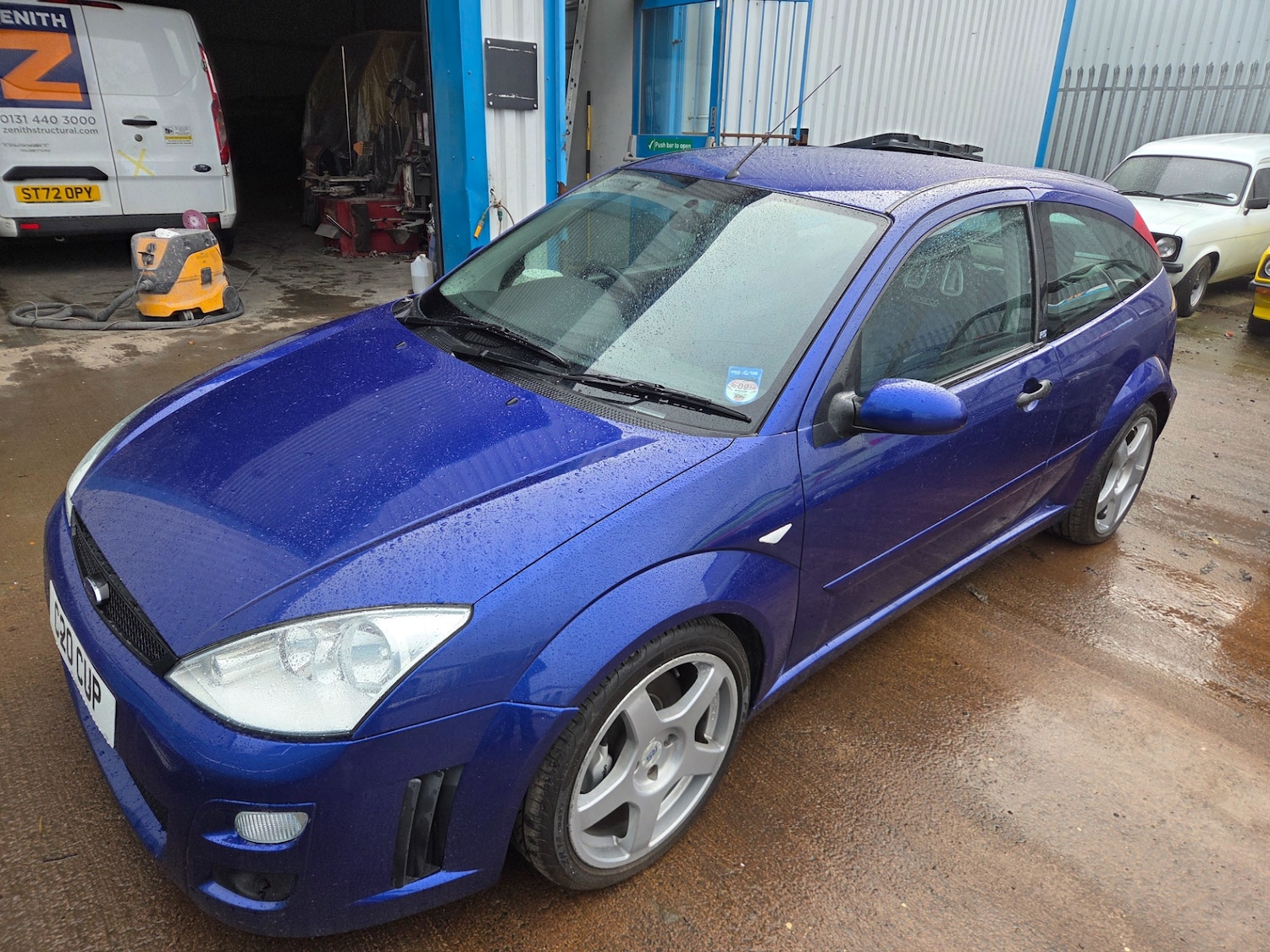 Used Ford Focus 2003 for sale - 77942537: Photo 3