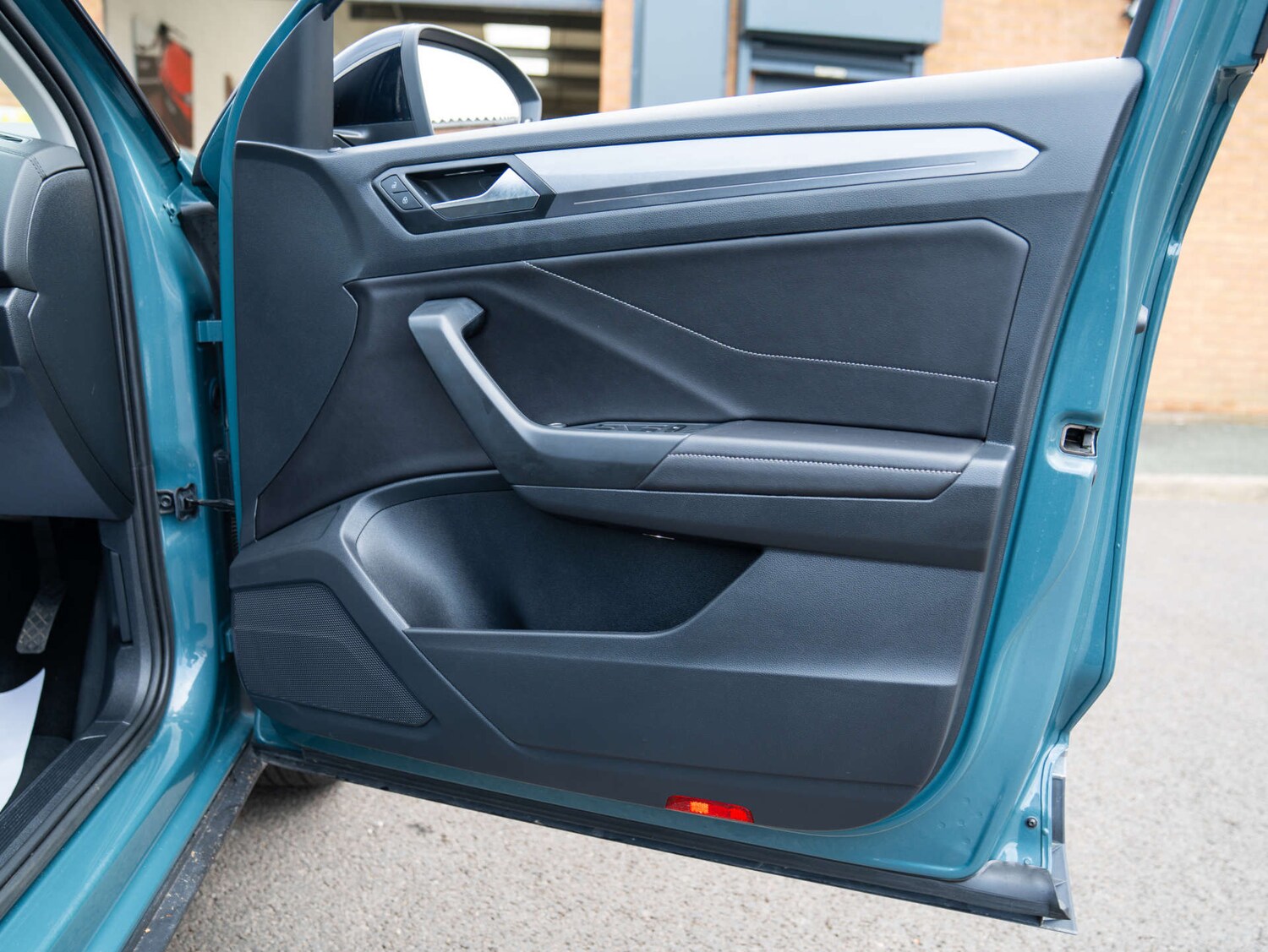 Used Volkswagen T-Roc 2022 for sale - 76588721: Photo 53