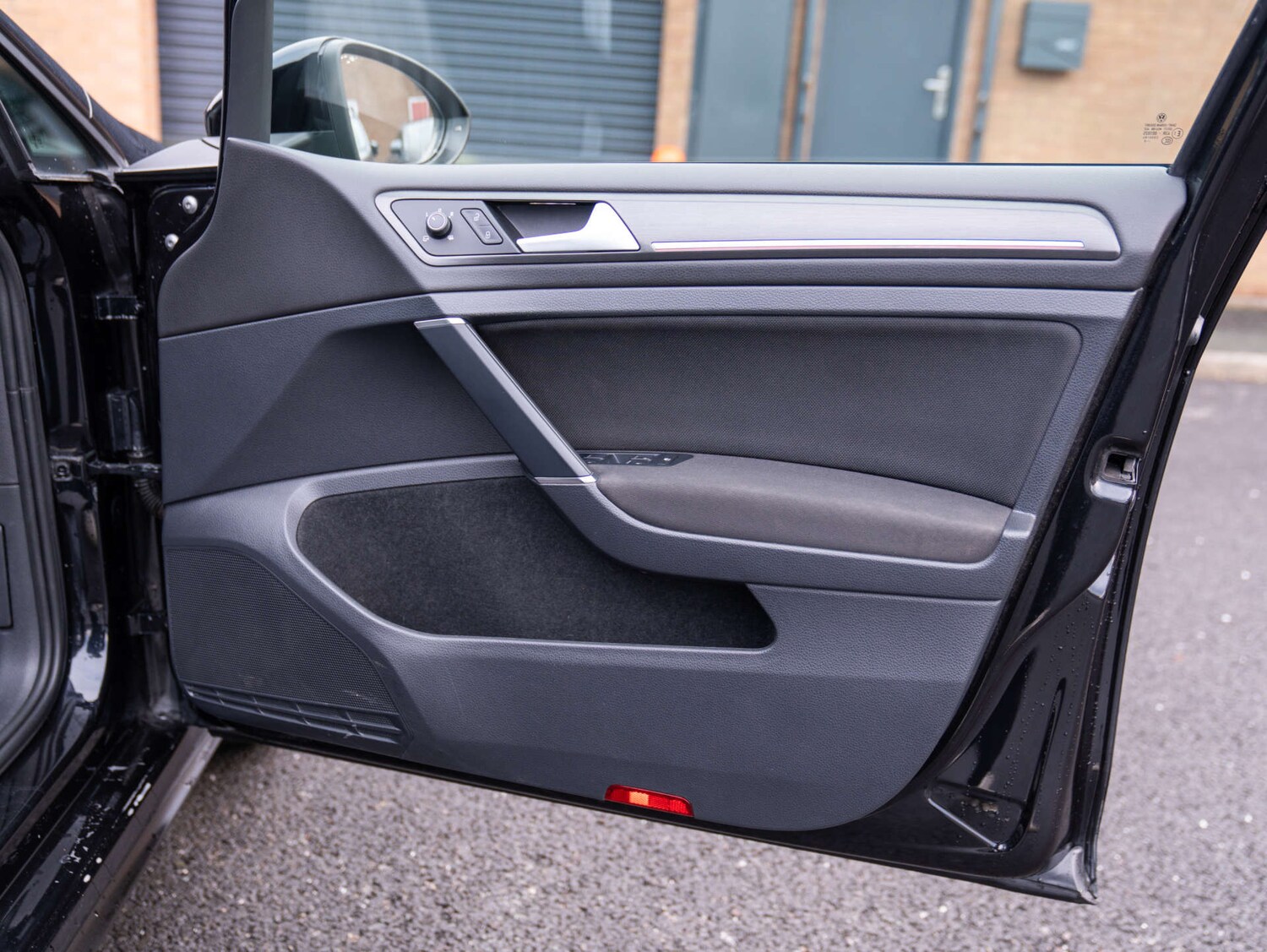 Used Volkswagen Golf 2018 for sale - 77209977: Photo 37