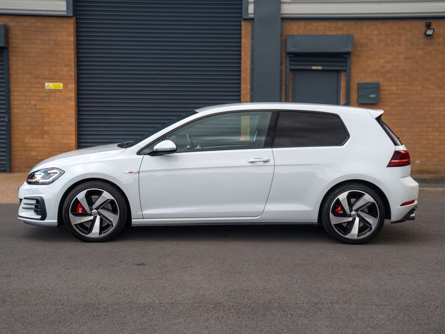 Used Volkswagen Golf 2019 for sale - 76588698: Photo 18