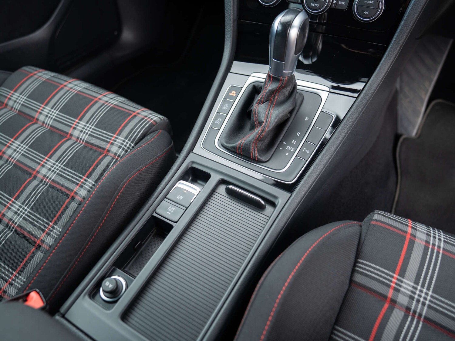 Used Volkswagen Golf 2019 for sale - 76588698: Photo 32