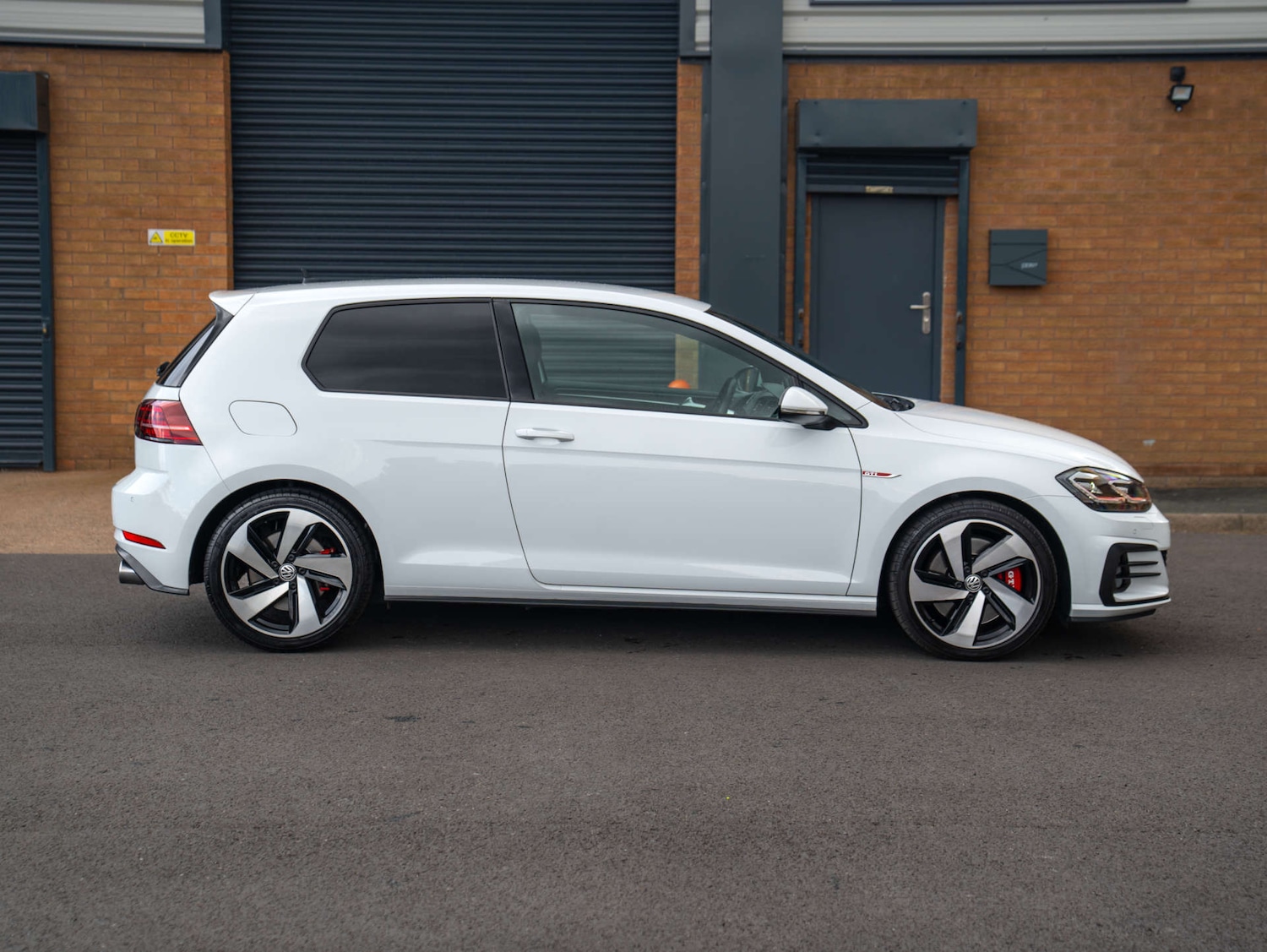 Used Volkswagen Golf 2019 for sale - 76588698: Photo 9