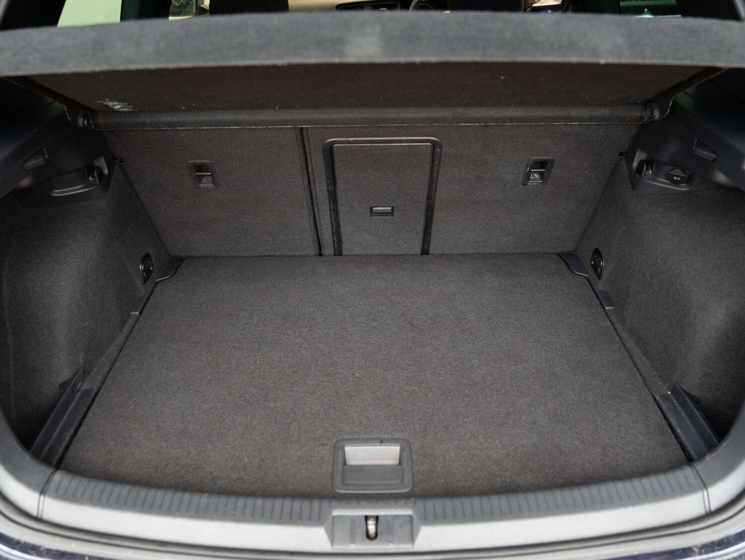 Used Volkswagen Golf 2016 for sale - 76588715: Photo 52