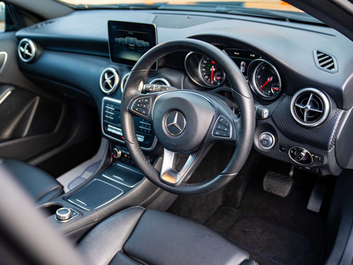 Used Mercedes-Benz A-Class 2017 for sale - 76588726: Photo 18