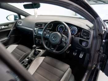Used Volkswagen Golf 2017 for sale - 74953343: Photo