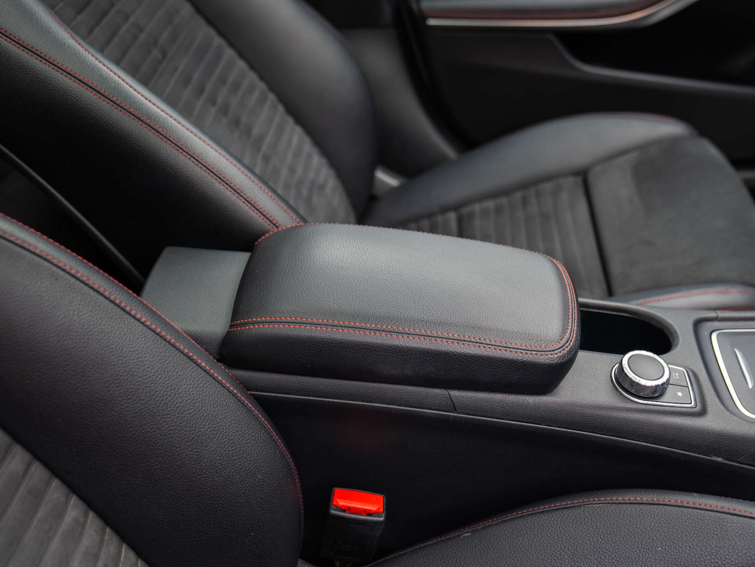 Used Mercedes-Benz A-Class 2016 for sale - 76829817: Photo 27