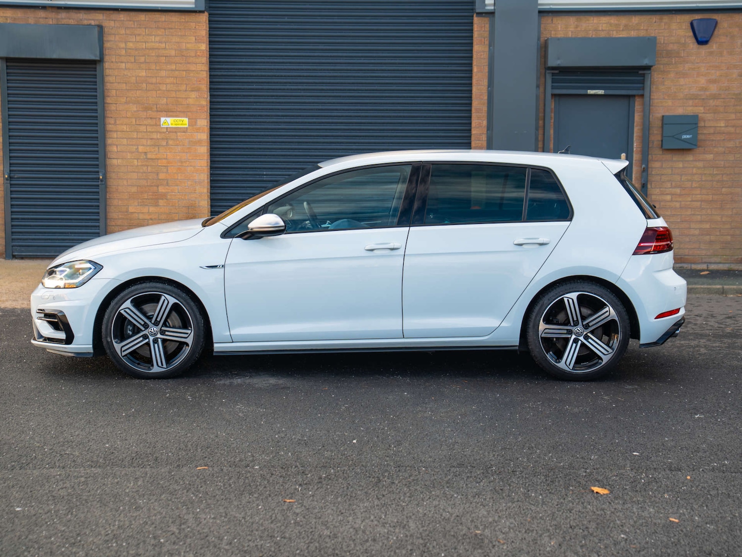 Used Volkswagen Golf 2019 for sale - 76629675: Photo 18