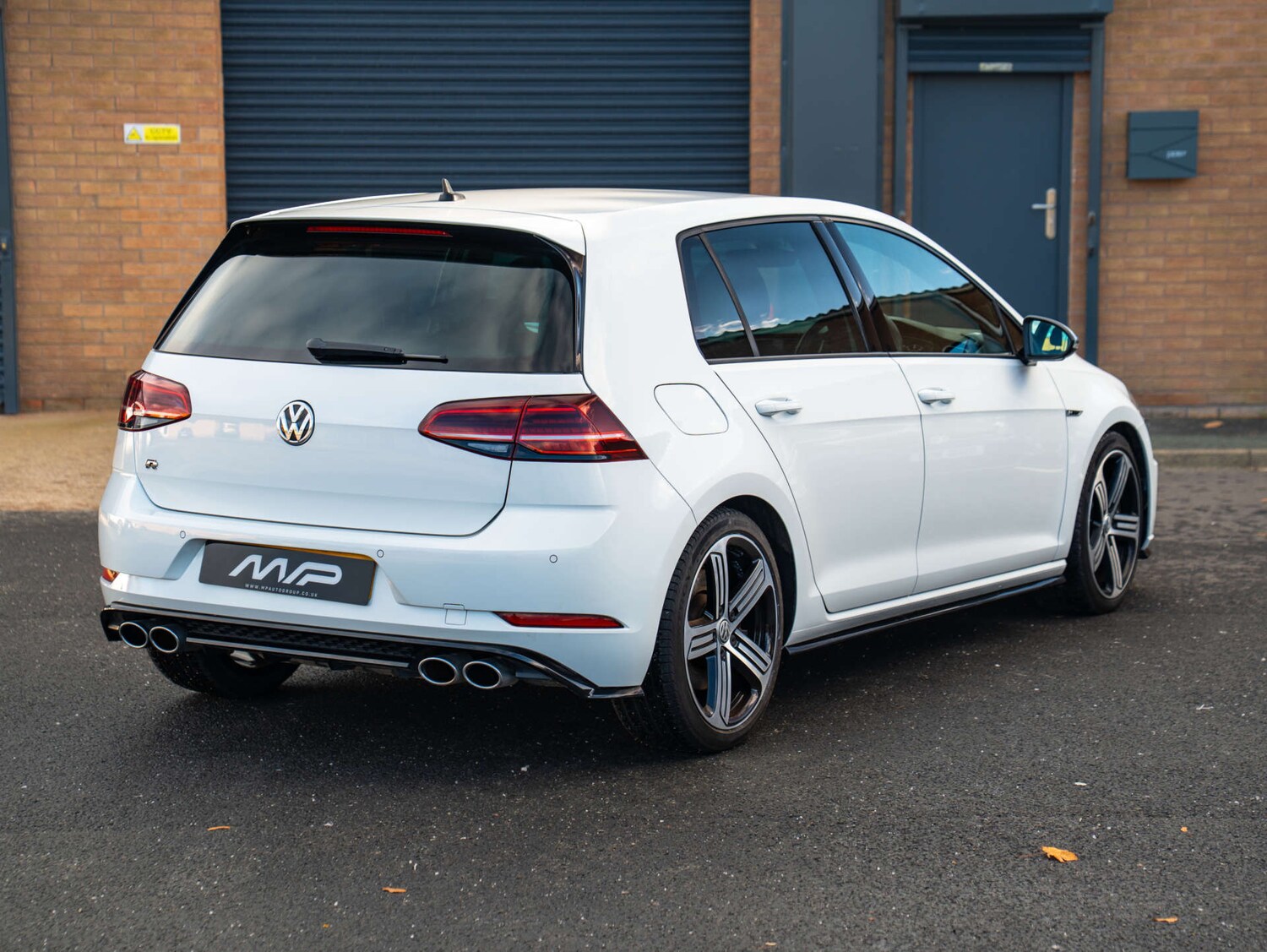 Used Volkswagen Golf 2019 for sale - 76629675: Photo 2