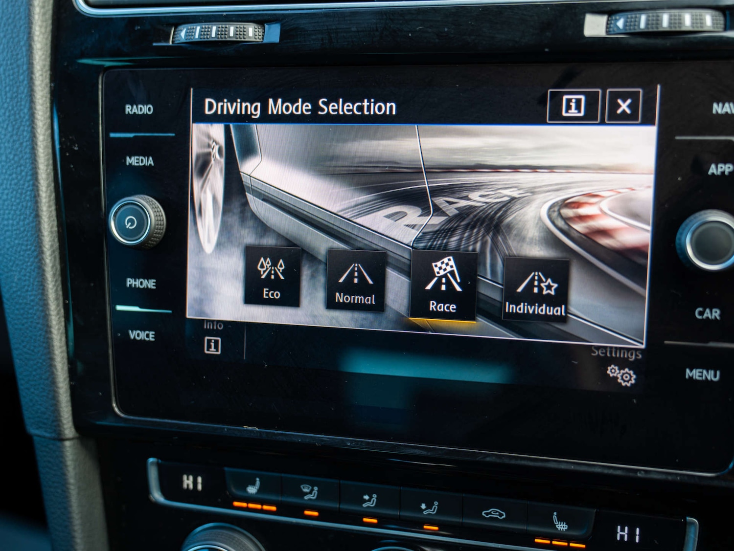 Used Volkswagen Golf 2019 for sale - 76629675: Photo 22