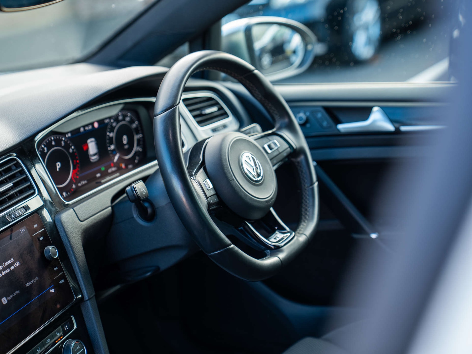 Used Volkswagen Golf 2019 for sale - 76629675: Photo 31