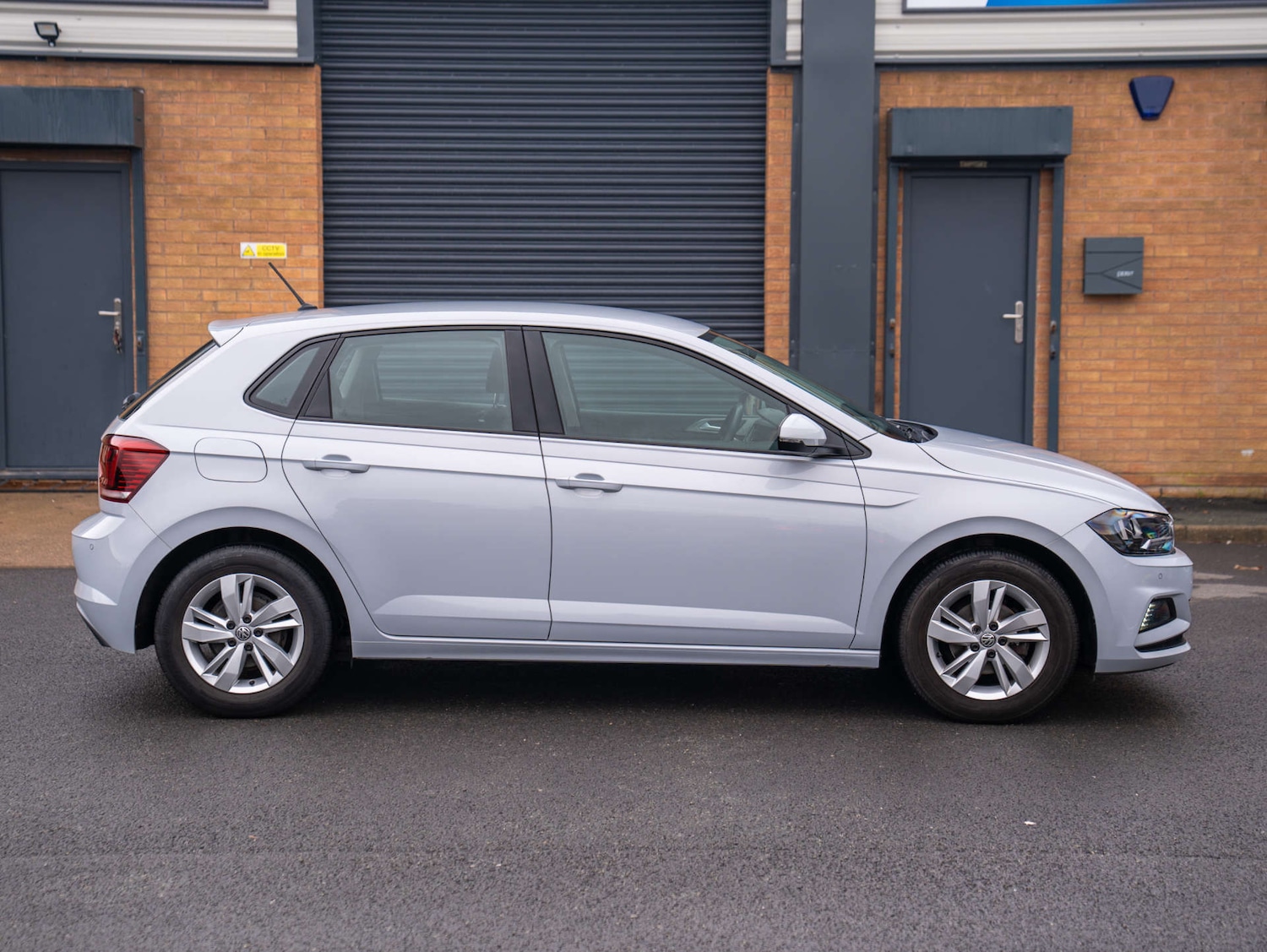 Used Volkswagen Polo 2019 for sale - 77406127: Photo 12