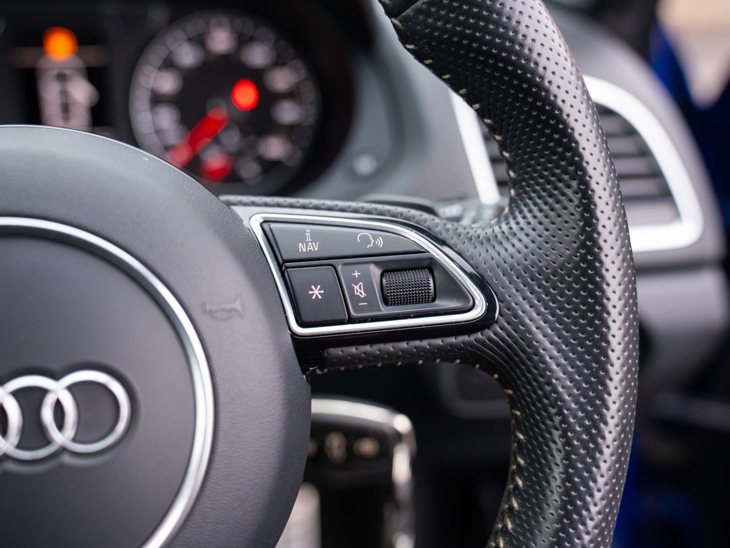 Used Audi Q3 2017 for sale - 77337013: Photo 65