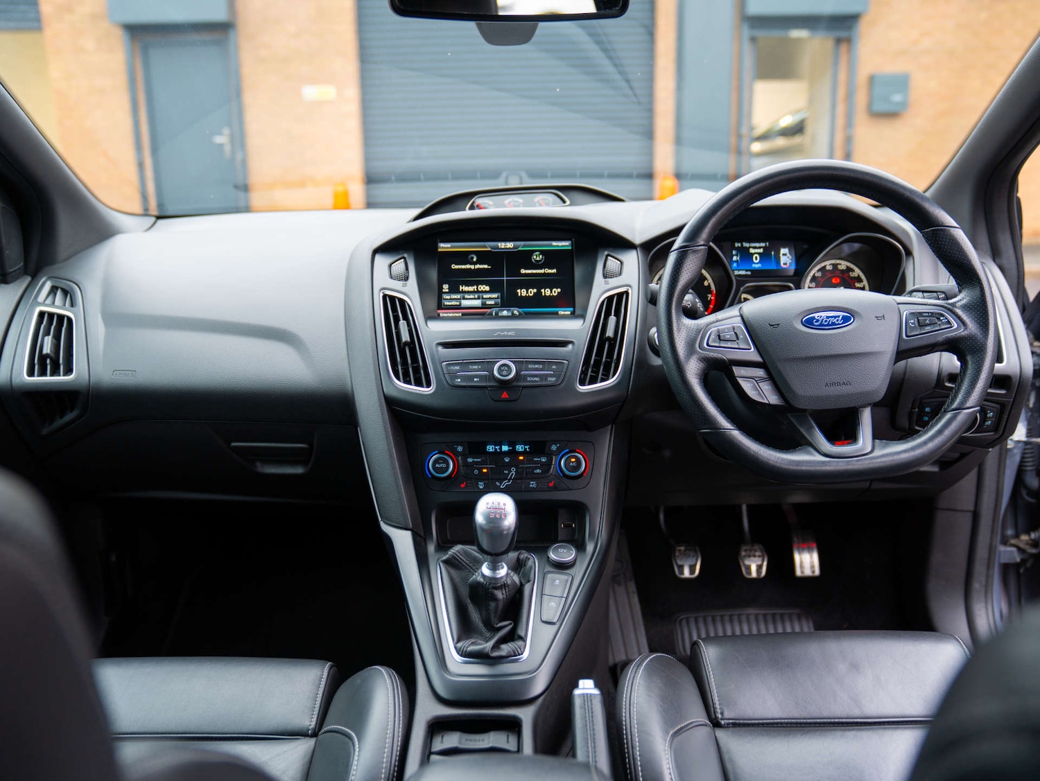 Used Ford Focus 2015 for sale - 77139202: Photo 3