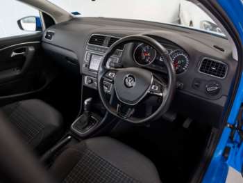 Used Volkswagen Polo 2015 for sale - 74741359: Photo
