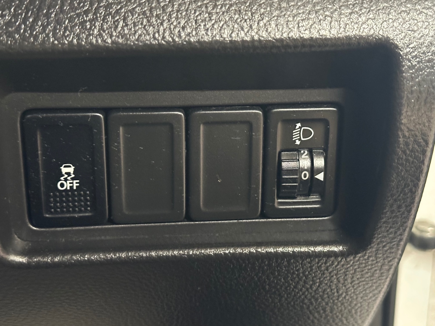 Used Suzuki Swift 2014 for sale - 77904250: Photo 16