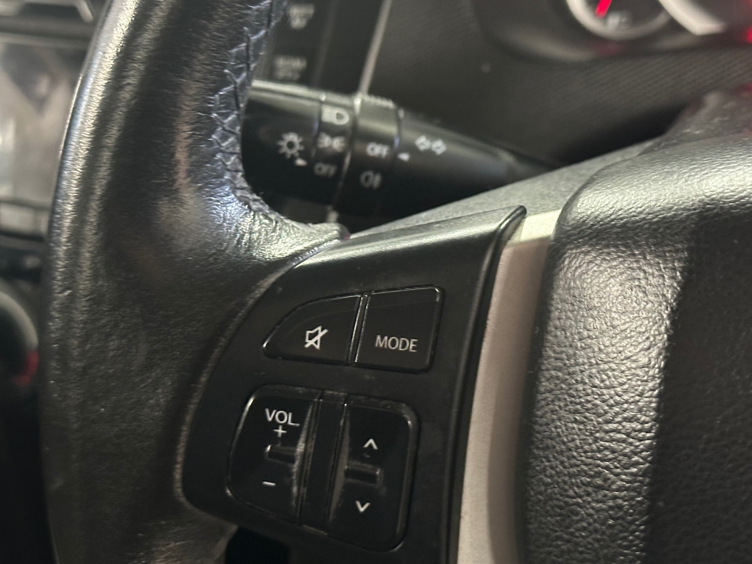 Used Suzuki Swift 2014 for sale - 77904250: Photo 17