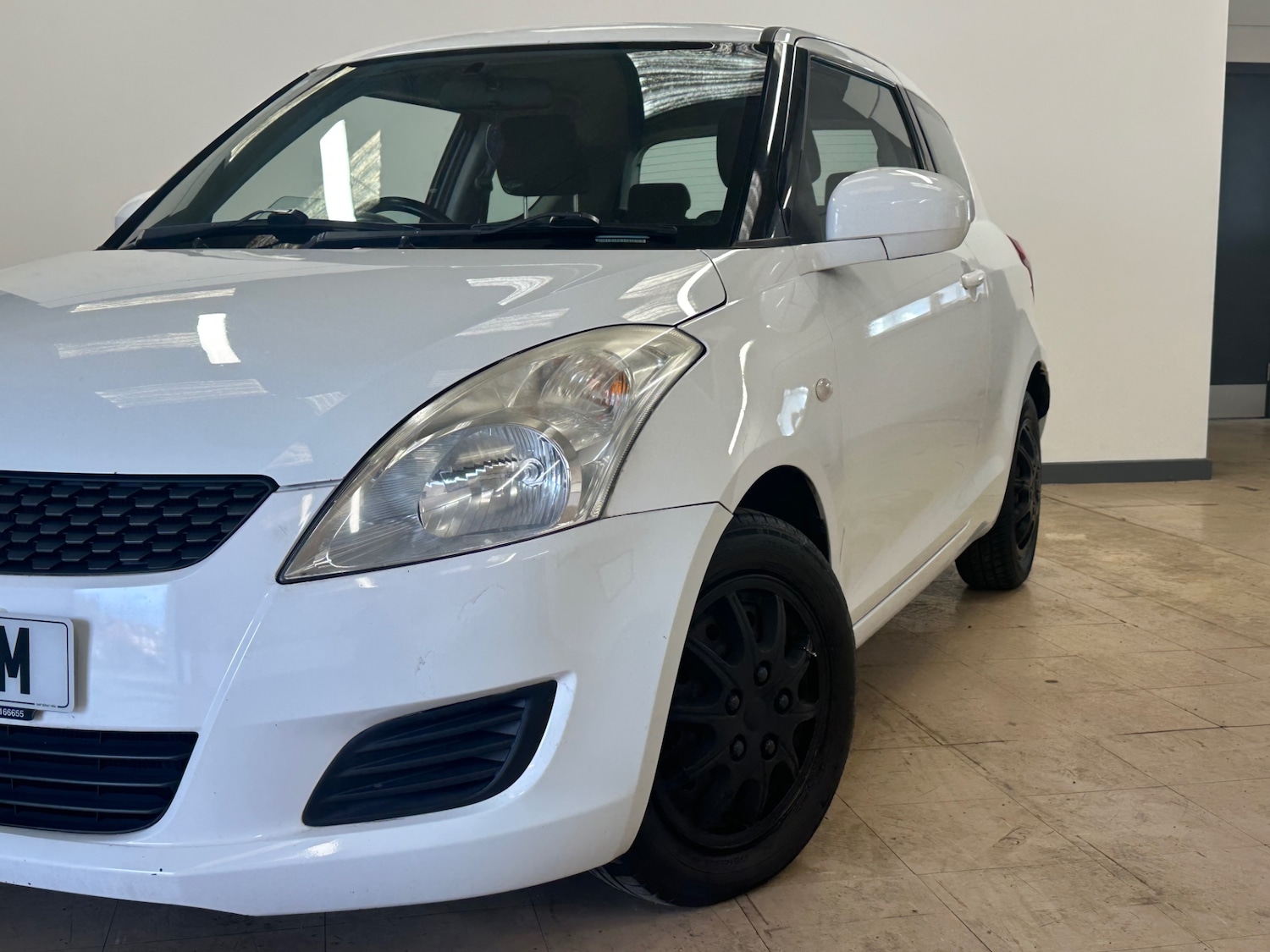 Used Suzuki Swift 2014 for sale - 77904250: Photo 3