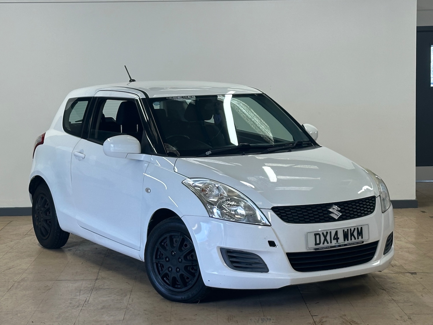 Used Suzuki Swift 2014 for sale - 77904250: Photo 4