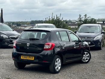 Used Dacia Sandero 2016 for sale - 75673730: Photo