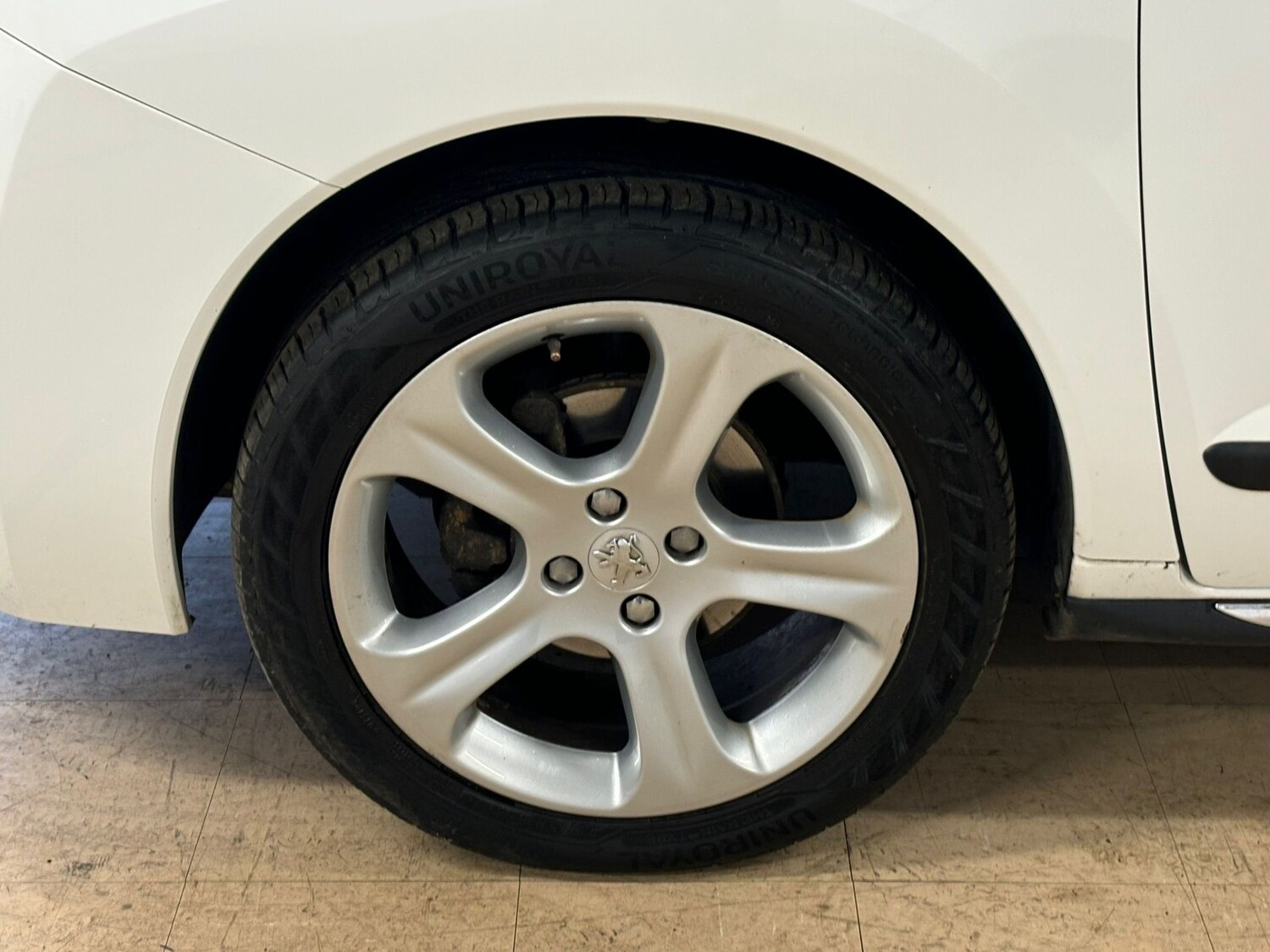 Used Peugeot 3008 2013 for sale - 77906383: Photo 11