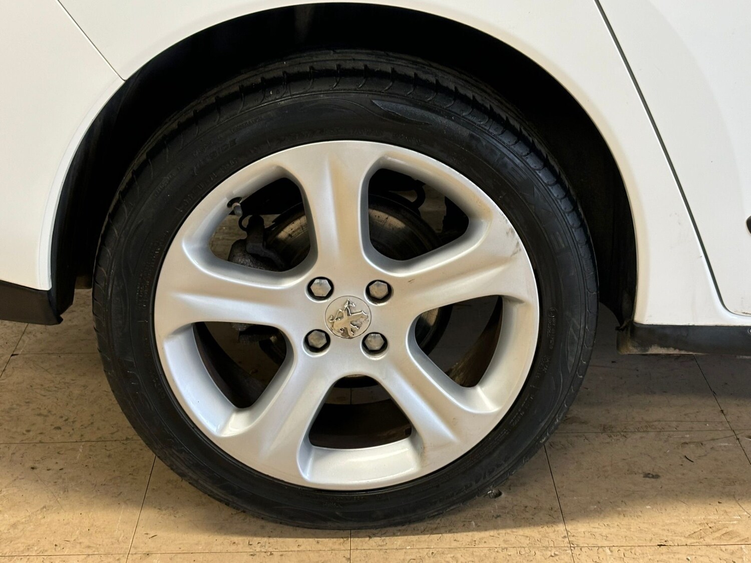 Used Peugeot 3008 2013 for sale - 77906383: Photo 12