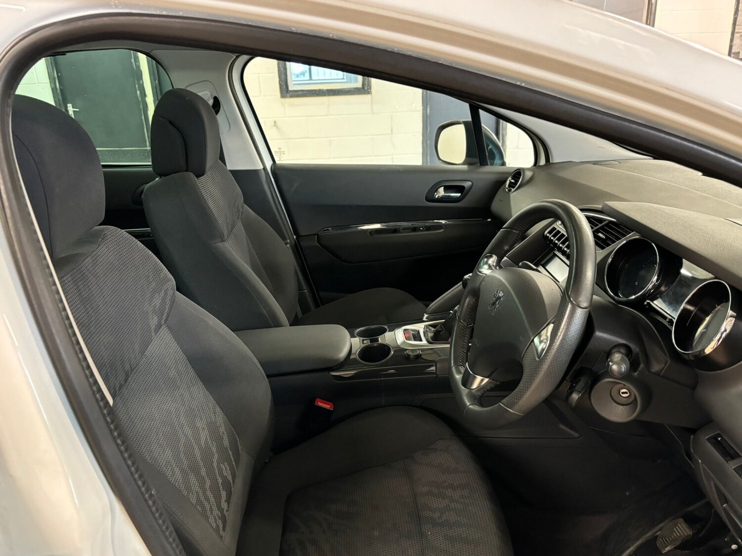 Used Peugeot 3008 2013 for sale - 77906383: Photo 20