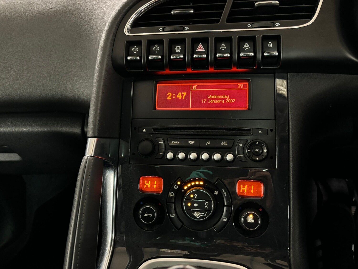 Used Peugeot 3008 2013 for sale - 77906383: Photo 27