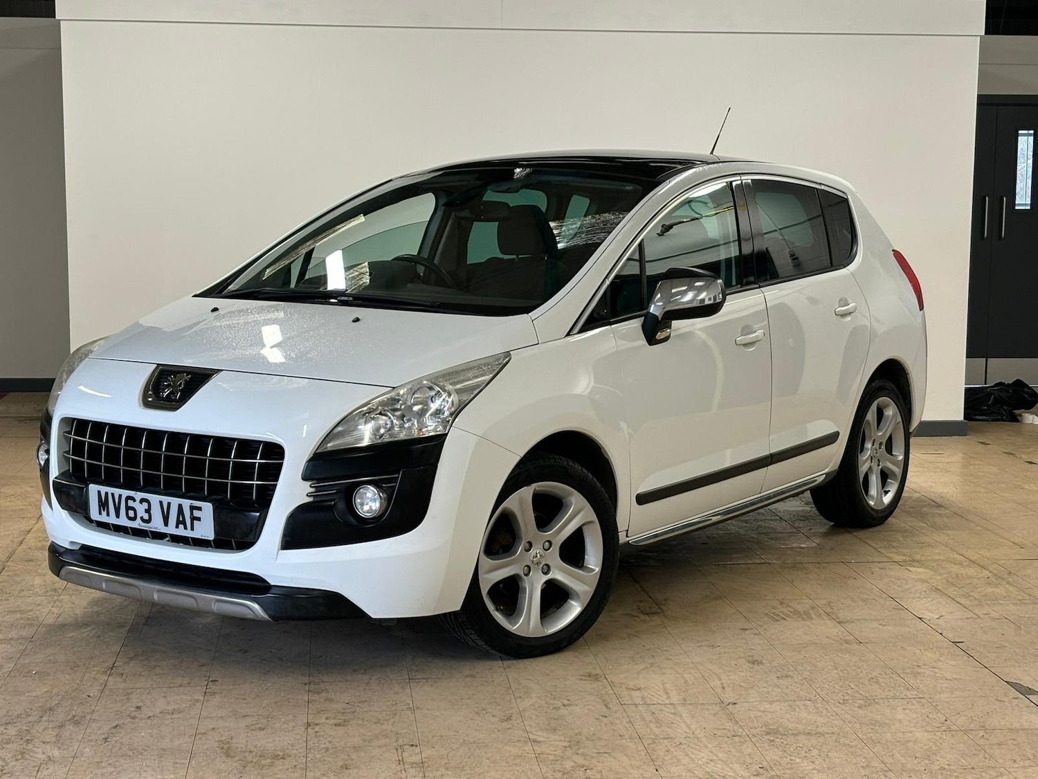 Used Peugeot 3008 2013 for sale - 77906383: Photo 3