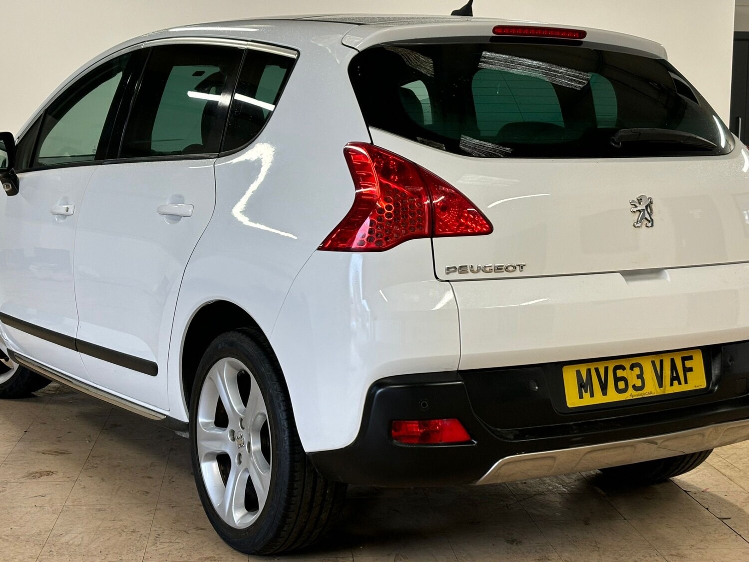 Used Peugeot 3008 2013 for sale - 77906383: Photo 8