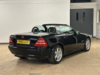 Used Mercedes-Benz SLK 2001 for sale - 79611975: Photo