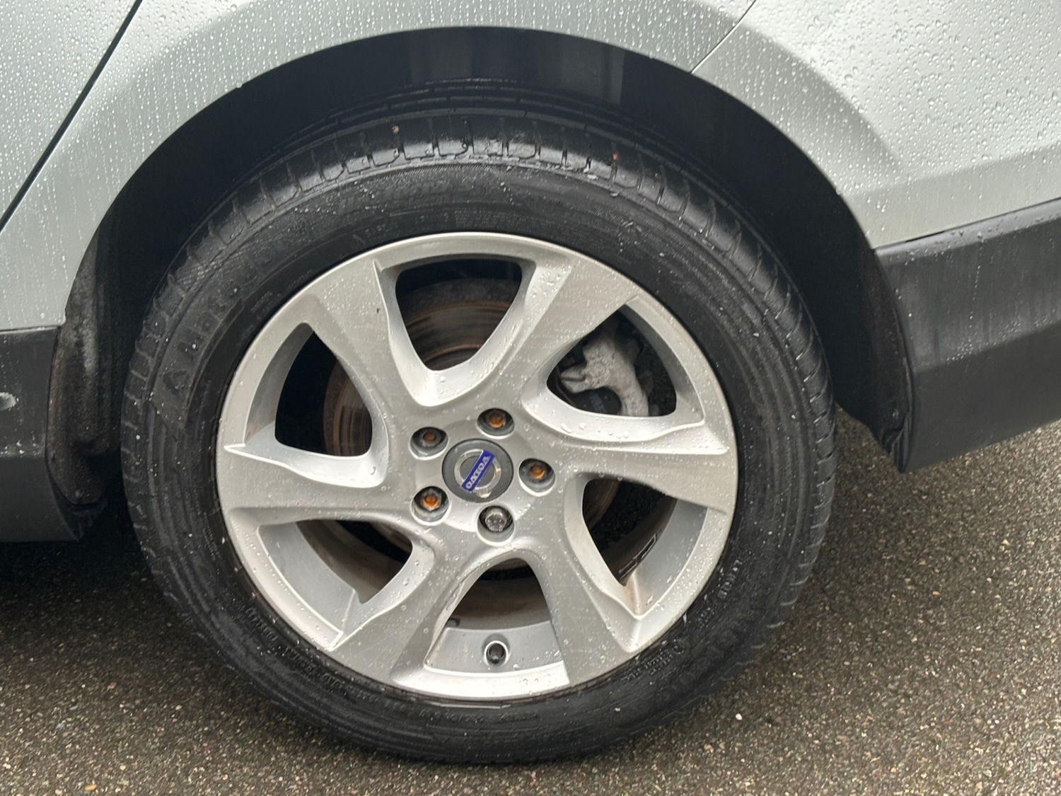 Used Volvo V40 2015 for sale - 77969071: Photo 14