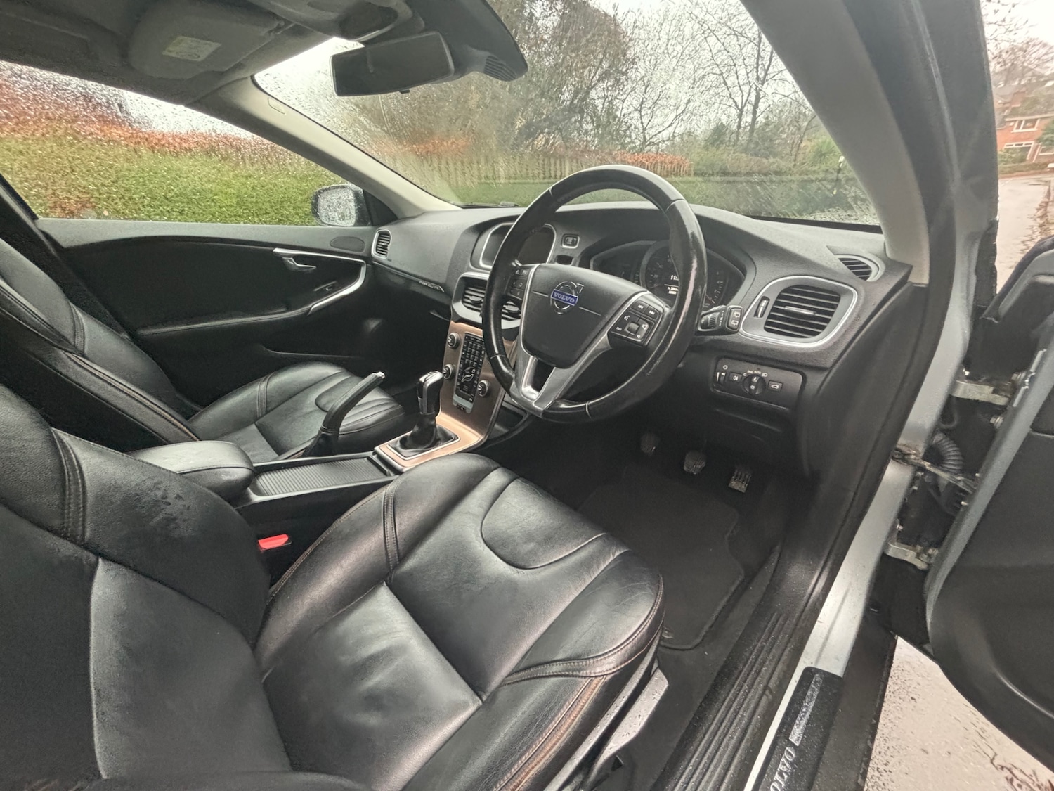 Used Volvo V40 2015 for sale - 77969071: Photo 19