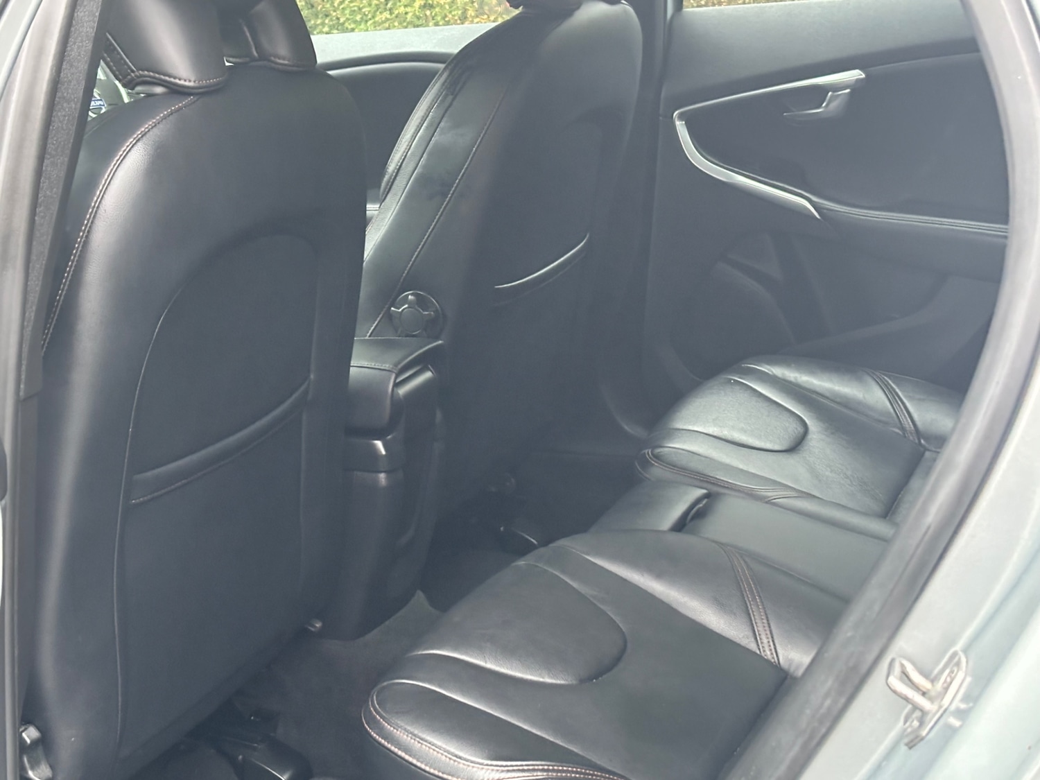 Used Volvo V40 2015 for sale - 77969071: Photo 30