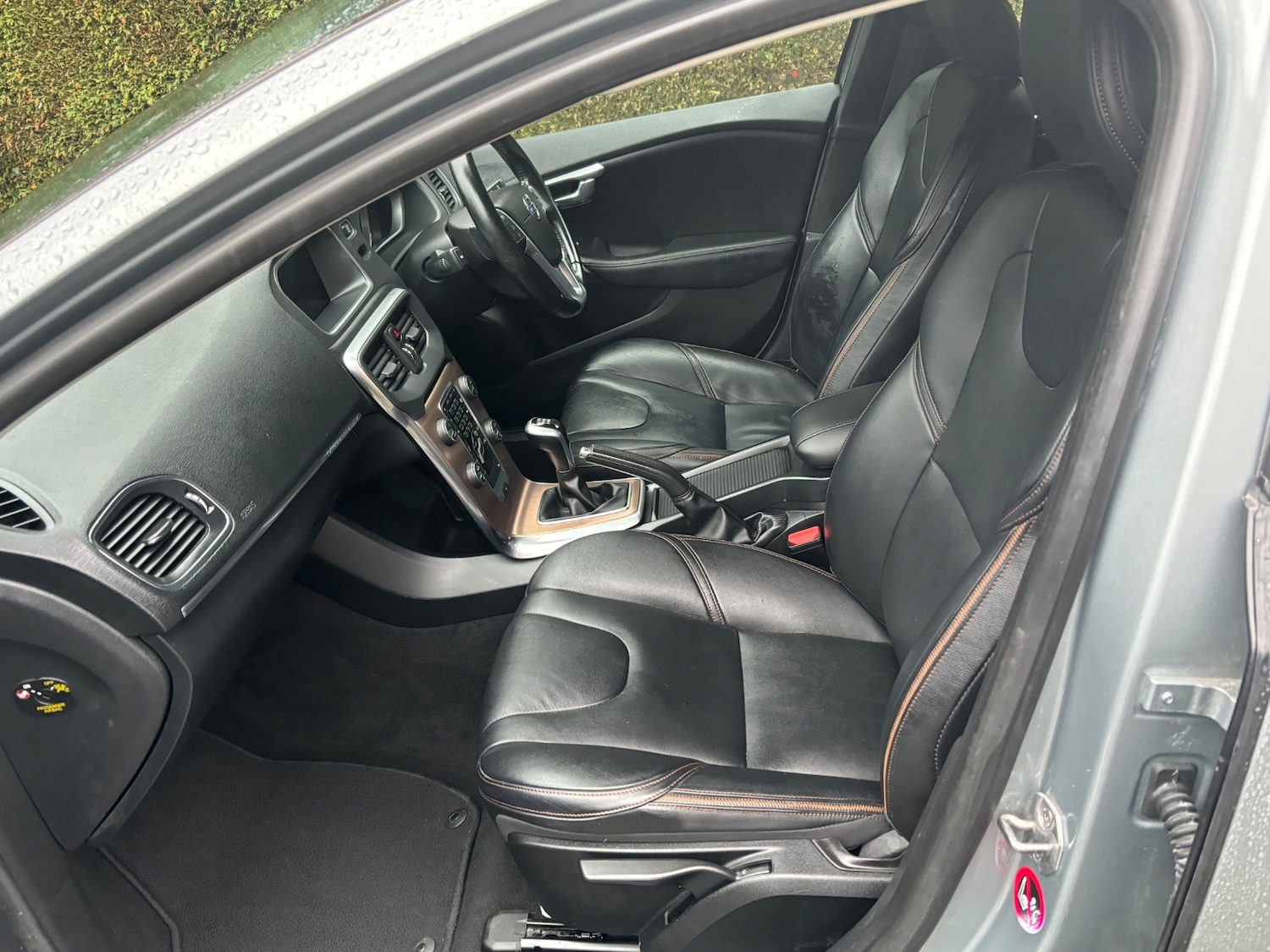 Used Volvo V40 2015 for sale - 77969071: Photo 38