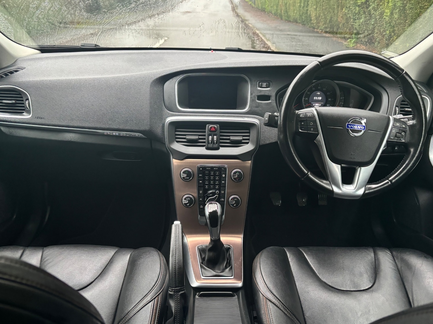 Used Volvo V40 2015 for sale - 77969071: Photo 42