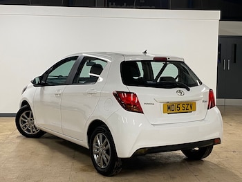 Used Toyota Yaris 2015 for sale - 78386639: Photo