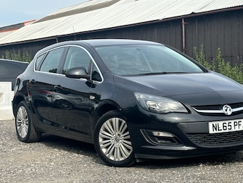 Used Vauxhall Astra 2015 for sale - 75615711: Photo